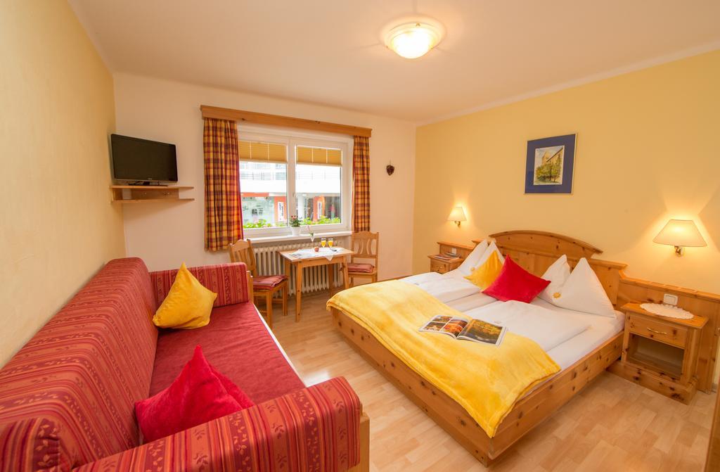 Hotel Pension Hubertus เซลล์อัมเซ ห้อง รูปภาพ