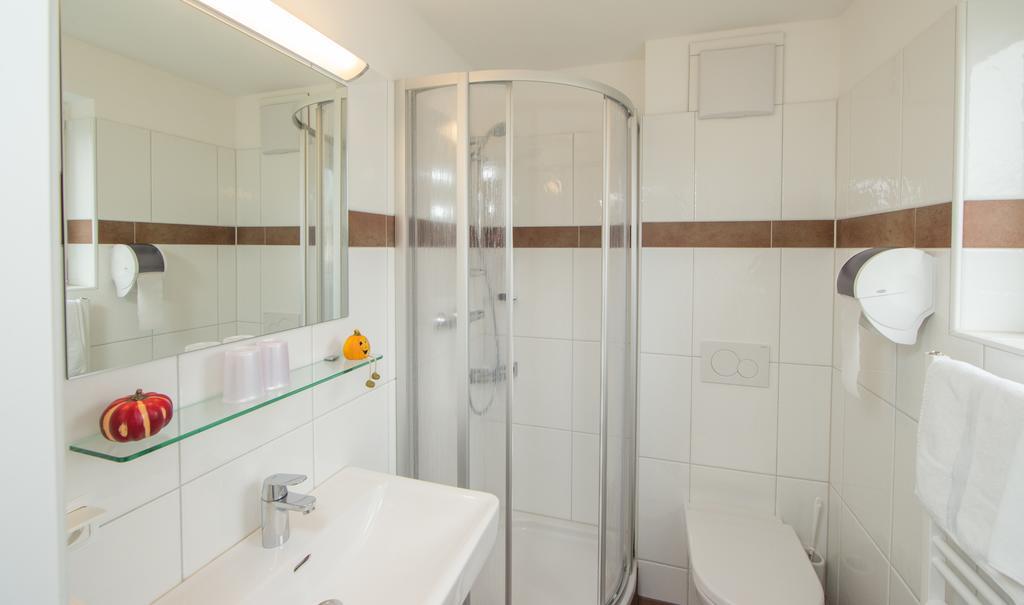 Hotel Pension Hubertus เซลล์อัมเซ ห้อง รูปภาพ