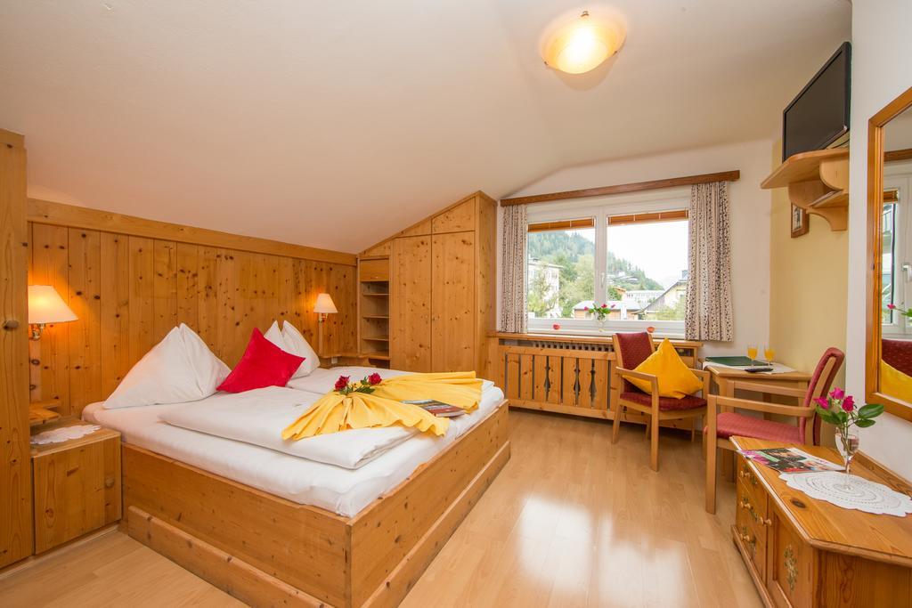 Hotel Pension Hubertus เซลล์อัมเซ ห้อง รูปภาพ