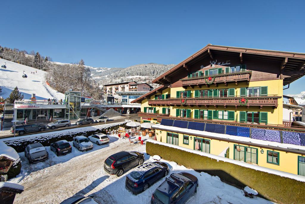 Hotel Pension Hubertus เซลล์อัมเซ ภายนอก รูปภาพ