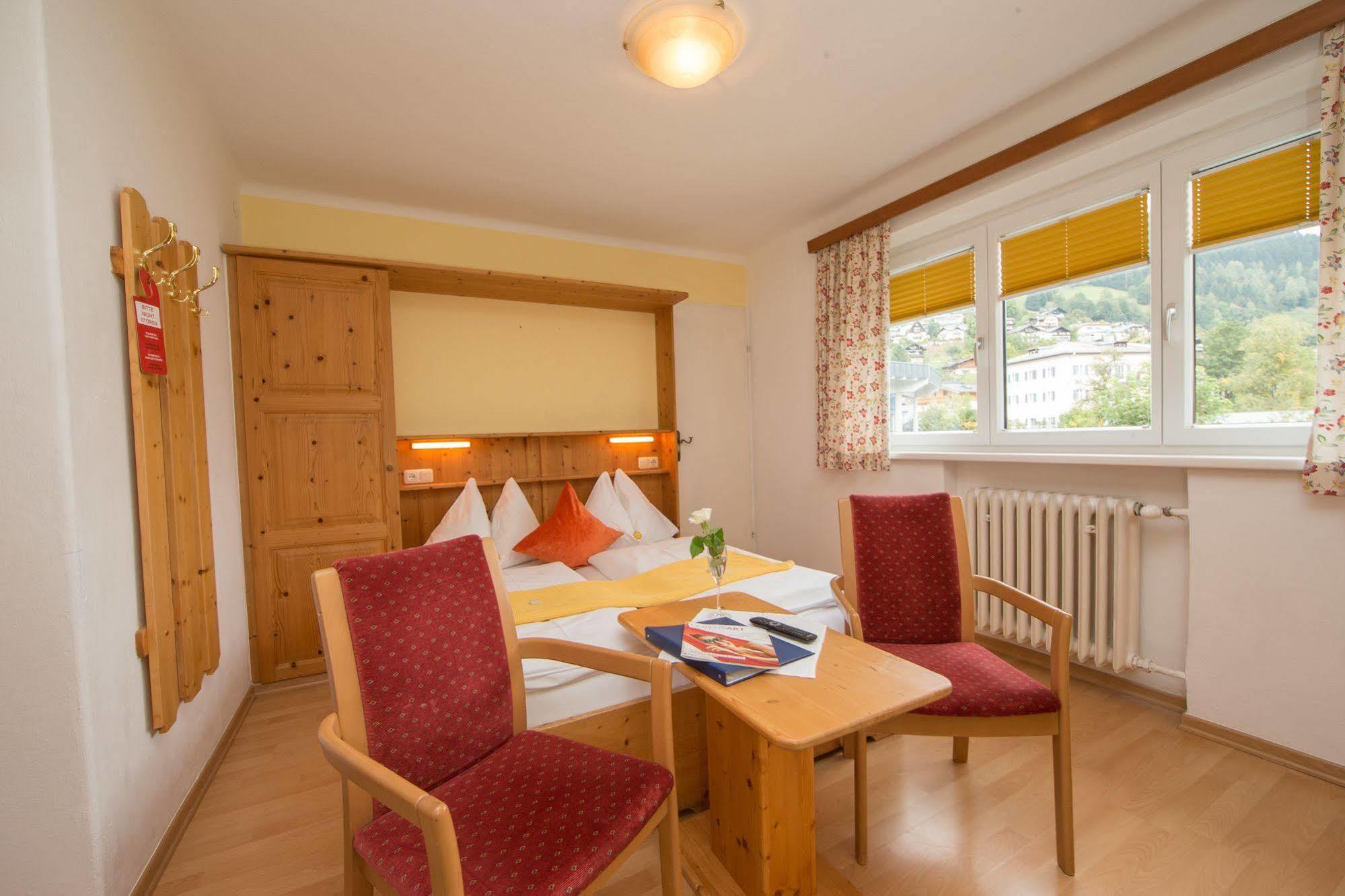 Hotel Pension Hubertus เซลล์อัมเซ ภายนอก รูปภาพ